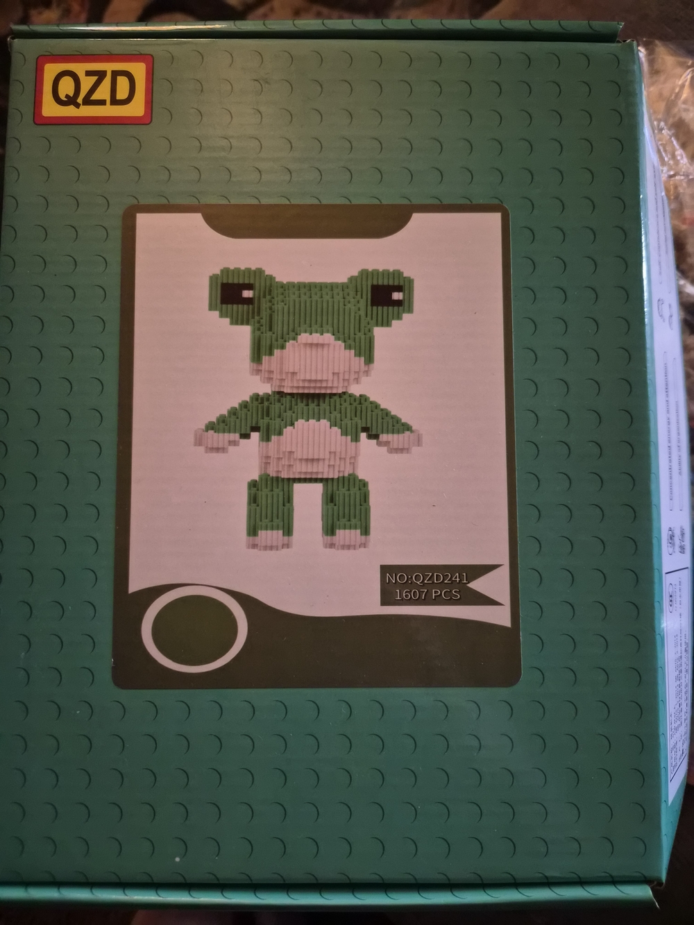QZD Pixel Frog Building Brick Set - Green & White